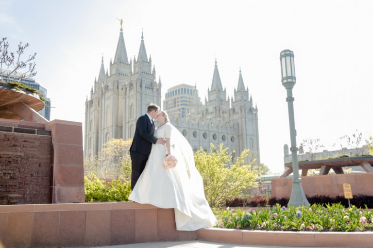 EK-Studios-Utah-Wedding-Photographers-Salt-Lake-Temple-wedding-Cactus-Tropicals-reception026-Blog(pp_w768_h511)
