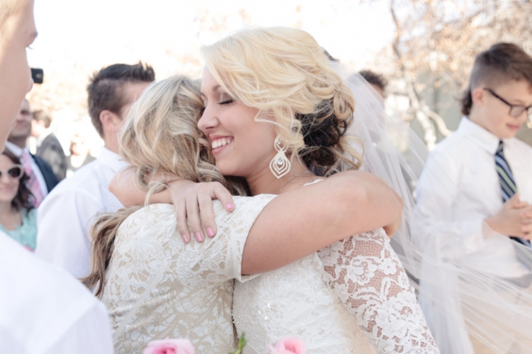 EK-Studios-Utah-Wedding-Photographers-Salt-lake-temple-wedding-quarter-length-sleve-dress008-Blog(pp_w768_h511)