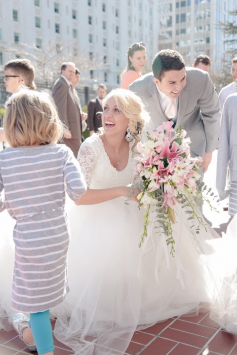 EK-Studios-Utah-Wedding-Photographers-Salt-lake-temple-wedding-quarter-length-sleve-dress010-Blog(pp_w480_h720)