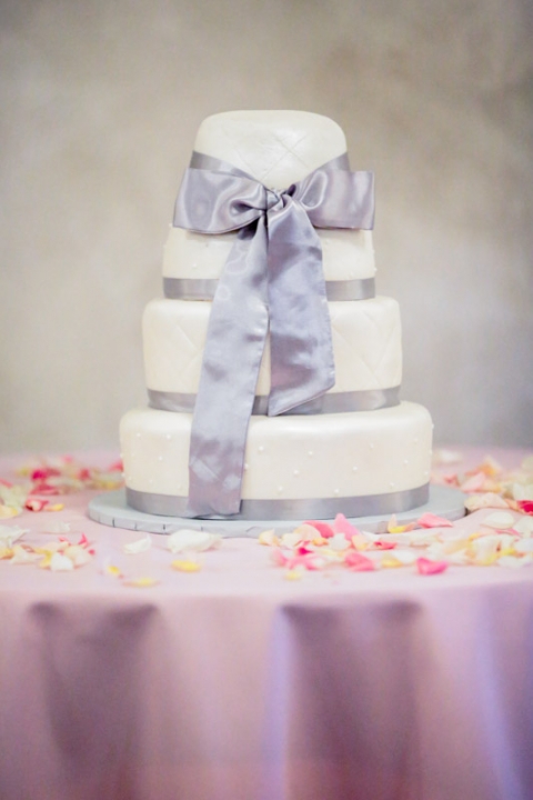 EK-Studios-Utah-Wedding-Photographers-Salt-lake-temple-wedding-quarter-length-sleve-dress039-Blog(pp_w480_h720)