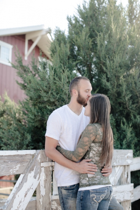 EK-Studios-Utah-Wedding-Photographers-Spring-Engagements004-Blog(pp_w480_h720)