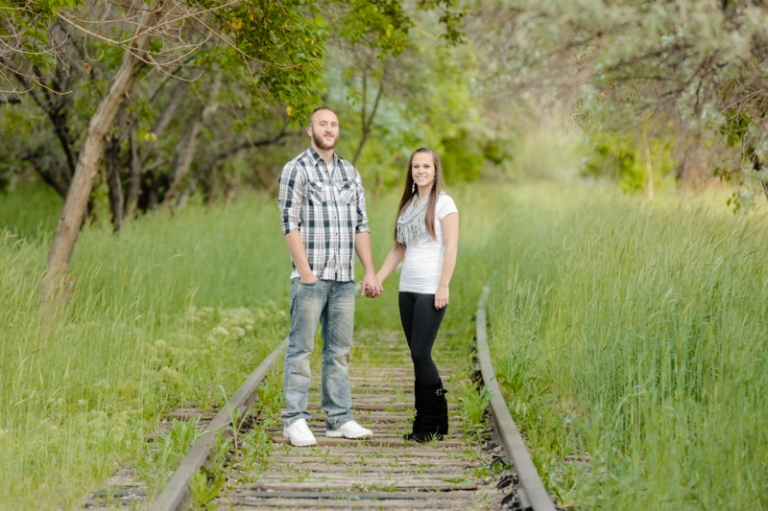 EK-Studios-Utah-Wedding-Photographers-Spring-Engagements025-Blog(pp_w768_h511)