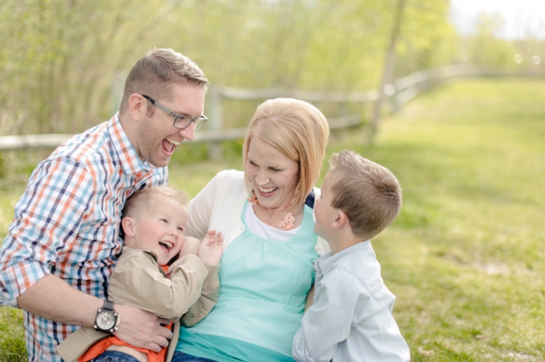 EK-Studios-Utah-Wedding-Photographers-Spring-Family-Photos-by-a-stream013-Blog(pp_w768_h511)