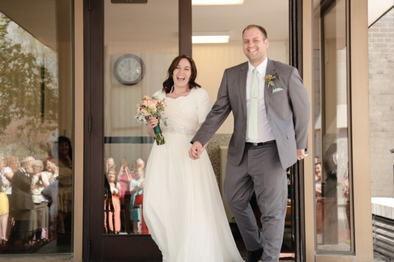 EK-Studios-Utah-Wedding-Photographers-Spring-Wedding-SLC-temple005-Blog(pp_w768_h511)