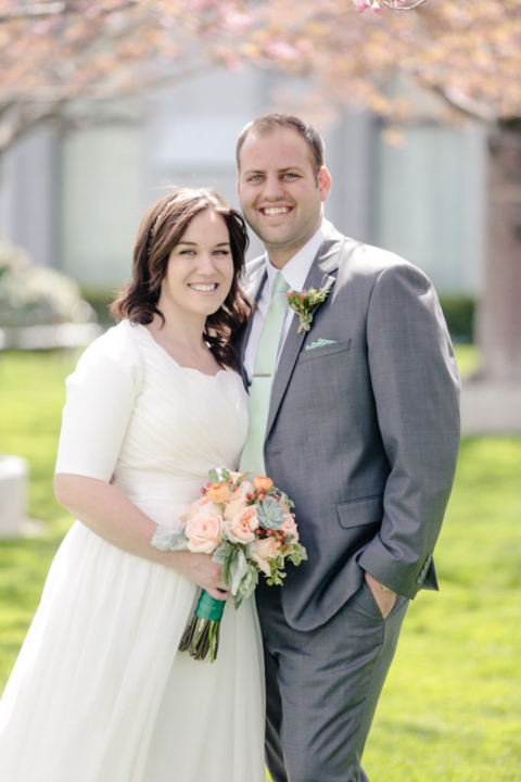 EK-Studios-Utah-Wedding-Photographers-Spring-Wedding-SLC-temple011-Blog(pp_w480_h720)