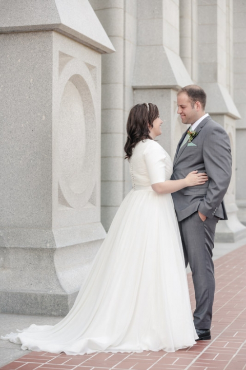 EK-Studios-Utah-Wedding-Photographers-Spring-Wedding-SLC-temple020-Blog(pp_w480_h720)