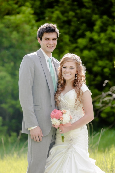 EK-Studios-Utah-Wedding-Photographers-Spring-bridals-in-wild-flowers010-Blog(pp_w480_h720)