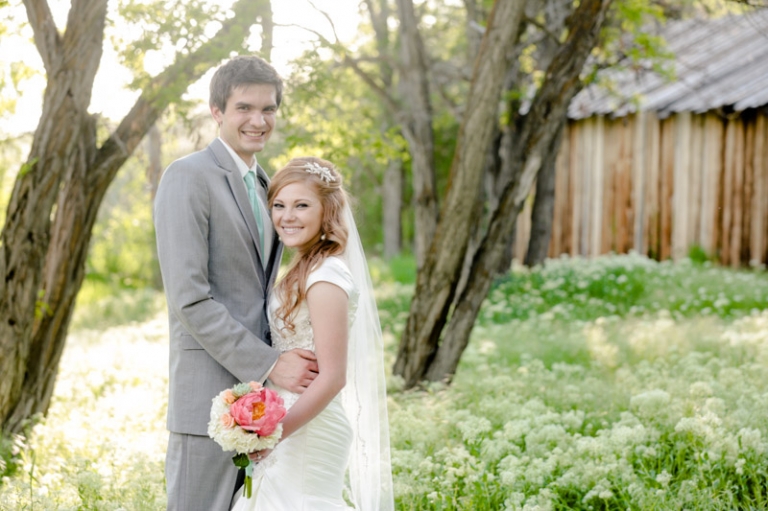 EK-Studios-Utah-Wedding-Photographers-Spring-bridals-in-wild-flowers013-Blog(pp_w768_h511)