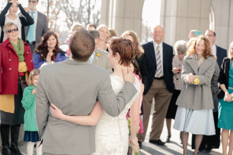 EK-Studios-Utah-Wedding-Photographers-Timpanogos-Temple-Wedding-Winter007-Blog(pp_w768_h511)