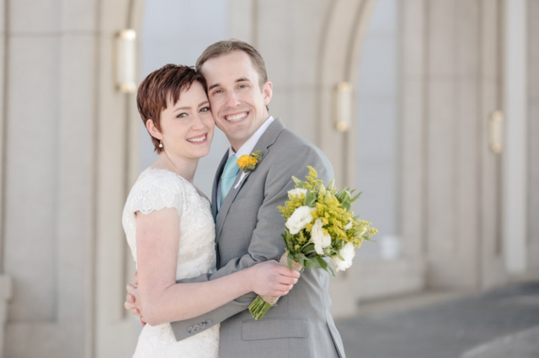 EK-Studios-Utah-Wedding-Photographers-Timpanogos-Temple-Wedding-Winter011-Blog(pp_w768_h511)