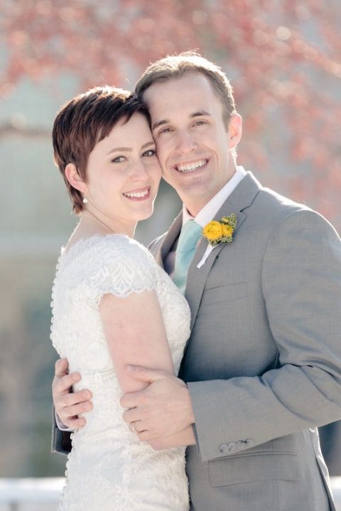 EK-Studios-Utah-Wedding-Photographers-Timpanogos-Temple-Wedding-Winter017-Blog(pp_w480_h720)