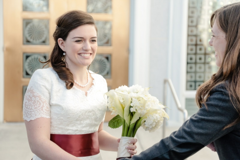 EK-Studios-Utah-Wedding-Photographers-Timpanogos-Temple-winter007-Blog(pp_w768_h511)