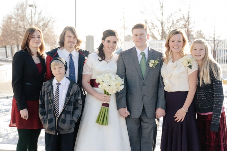EK-Studios-Utah-Wedding-Photographers-Timpanogos-Temple-winter011-Blog(pp_w768_h511)