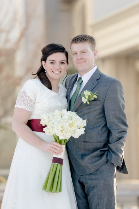 EK-Studios-Utah-Wedding-Photographers-Timpanogos-Temple-winter014-Blog(pp_w480_h720)