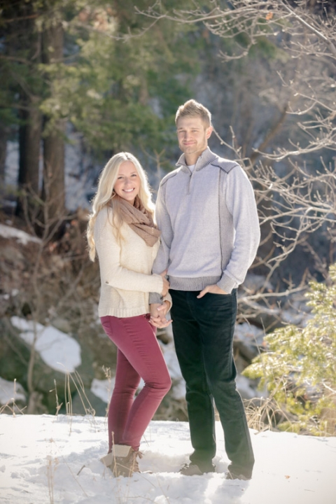 EK-Studios-Utah-Wedding-Photographers-Winter-photoshoot-up-the-canyon-Utah004-Blog(pp_w480_h720)