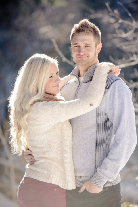 EK-Studios-Utah-Wedding-Photographers-Winter-photoshoot-up-the-canyon-Utah006-Blog(pp_w480_h720)