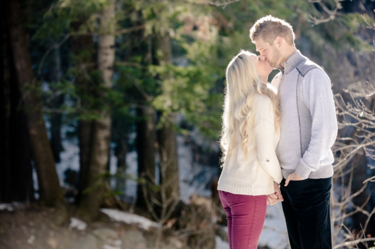 EK-Studios-Utah-Wedding-Photographers-Winter-photoshoot-up-the-canyon-Utah007-Blog(pp_w768_h511)