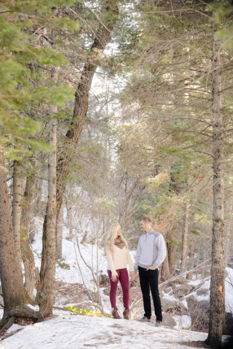 EK-Studios-Utah-Wedding-Photographers-Winter-photoshoot-up-the-canyon-Utah012-Blog(pp_w480_h720)