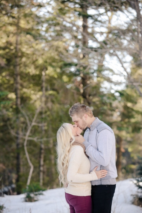 EK-Studios-Utah-Wedding-Photographers-Winter-photoshoot-up-the-canyon-Utah017-Blog(pp_w480_h720)