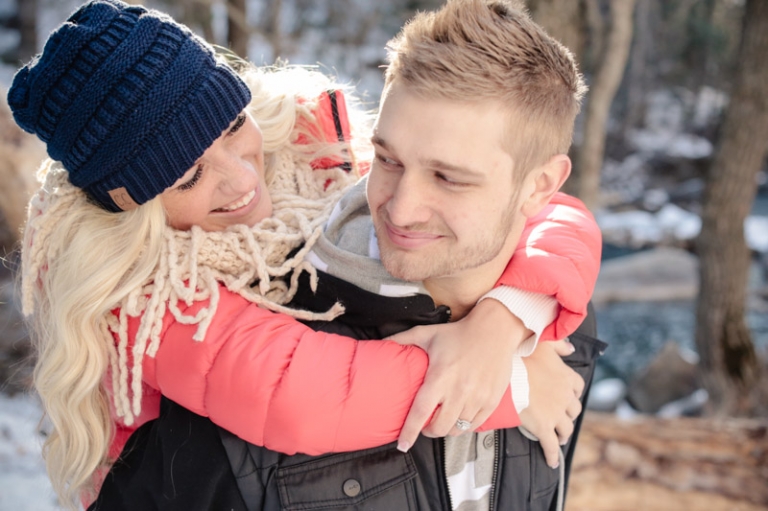 EK-Studios-Utah-Wedding-Photographers-Winter-photoshoot-up-the-canyon-Utah018-Blog(pp_w768_h511)