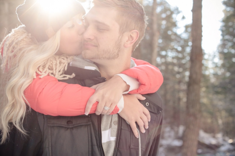 EK-Studios-Utah-Wedding-Photographers-Winter-photoshoot-up-the-canyon-Utah020-Blog(pp_w768_h511)