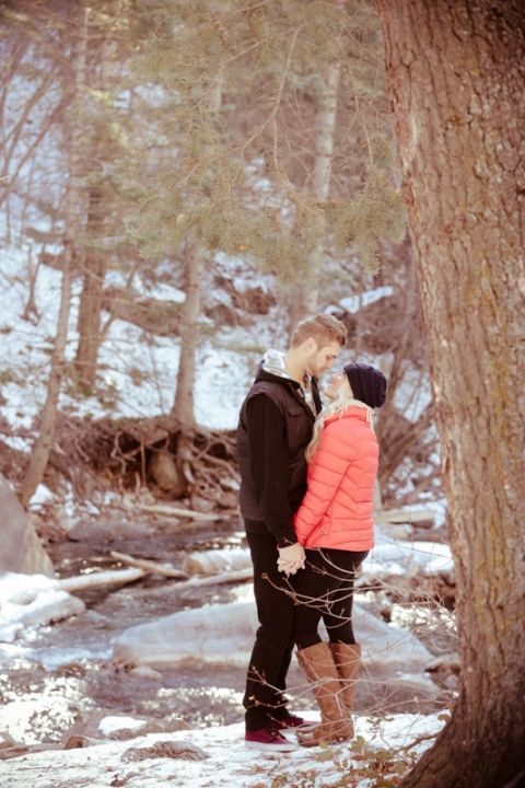 EK-Studios-Utah-Wedding-Photographers-Winter-photoshoot-up-the-canyon-Utah022-Blog(pp_w480_h720)