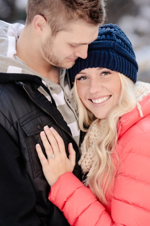 EK-Studios-Utah-Wedding-Photographers-Winter-photoshoot-up-the-canyon-Utah024-Blog(pp_w480_h720)