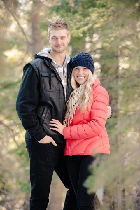 EK-Studios-Utah-Wedding-Photographers-Winter-photoshoot-up-the-canyon-Utah027-Blog(pp_w480_h720)