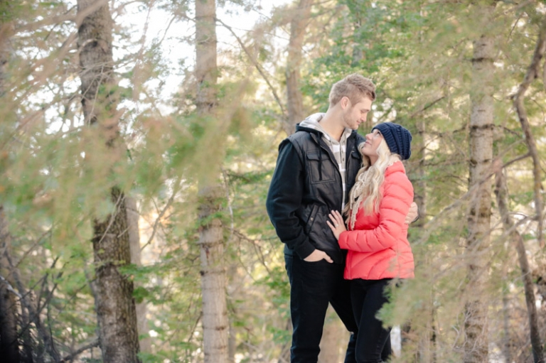 EK-Studios-Utah-Wedding-Photographers-Winter-photoshoot-up-the-canyon-Utah028-Blog(pp_w768_h511)