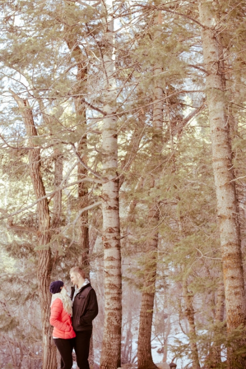 EK-Studios-Utah-Wedding-Photographers-Winter-photoshoot-up-the-canyon-Utah030-Blog(pp_w480_h720)