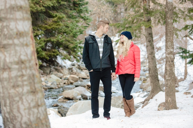 EK-Studios-Utah-Wedding-Photographers-Winter-photoshoot-up-the-canyon-Utah033-Blog(pp_w768_h511)