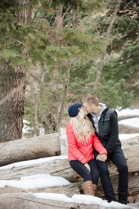 EK-Studios-Utah-Wedding-Photographers-Winter-photoshoot-up-the-canyon-Utah037-Blog(pp_w480_h720)