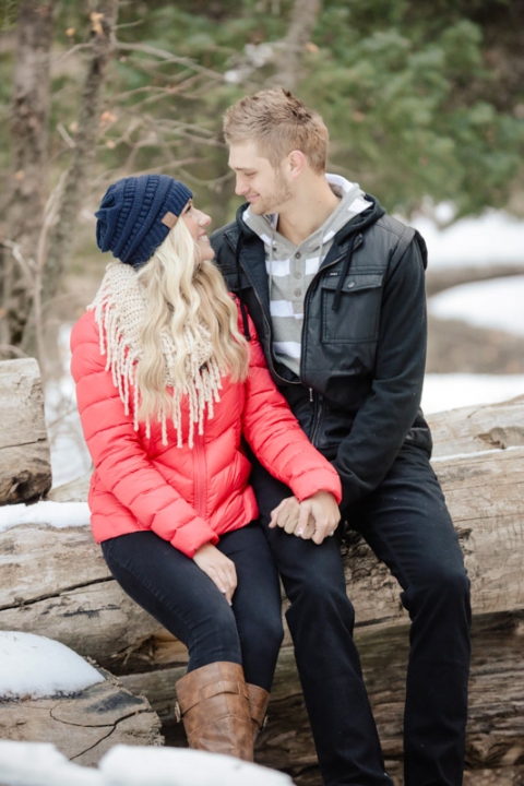EK-Studios-Utah-Wedding-Photographers-Winter-photoshoot-up-the-canyon-Utah039-Blog(pp_w480_h720)