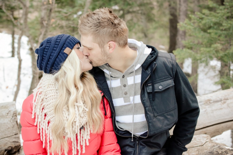 EK-Studios-Utah-Wedding-Photographers-Winter-photoshoot-up-the-canyon-Utah040-Blog(pp_w768_h511)