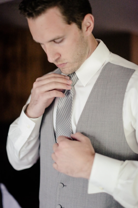 EK-Studios-Utah-Wedding-Photographers-Minnesota-Wedding-Photography-Woods-Chappel-wedding-reception-excelsor-bay-veiw-room007-Blog(pp_w480_h720)