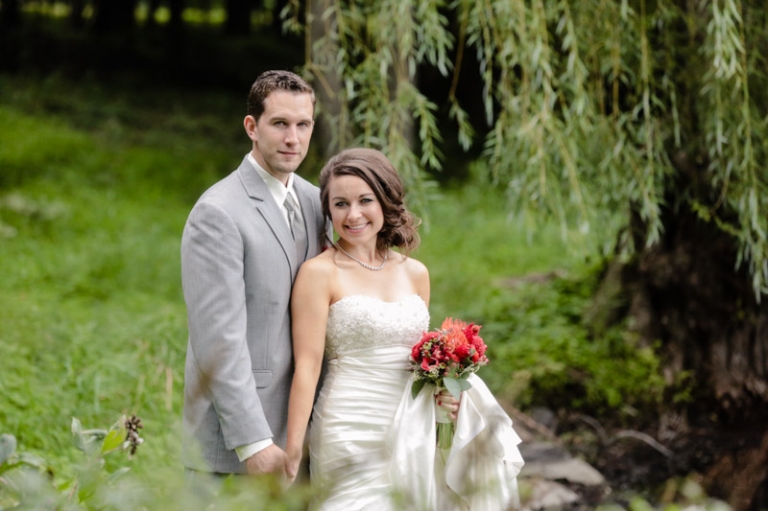 EK-Studios-Utah-Wedding-Photographers-Minnesota-Wedding-Photography-Woods-Chappel-wedding-reception-excelsor-bay-veiw-room012-Blog(pp_w768_h511)