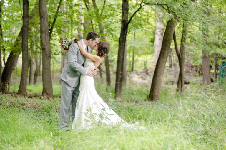 EK-Studios-Utah-Wedding-Photographers-Minnesota-Wedding-Photography-Woods-Chappel-wedding-reception-excelsor-bay-veiw-room017-Blog(pp_w768_h511)