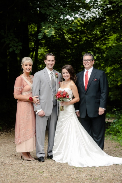 EK-Studios-Utah-Wedding-Photographers-Minnesota-Wedding-Photography-Woods-Chappel-wedding-reception-excelsor-bay-veiw-room027-Blog(pp_w480_h720)