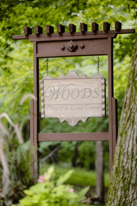 EK-Studios-Utah-Wedding-Photographers-Minnesota-Wedding-Photography-Woods-Chappel-wedding-reception-excelsor-bay-veiw-room033-Blog(pp_w480_h720)