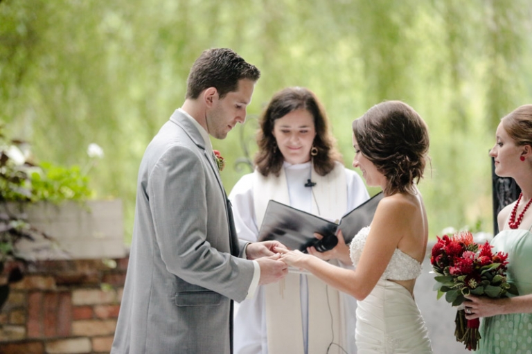 EK-Studios-Utah-Wedding-Photographers-Minnesota-Wedding-Photography-Woods-Chappel-wedding-reception-excelsor-bay-veiw-room046-Blog(pp_w768_h511)