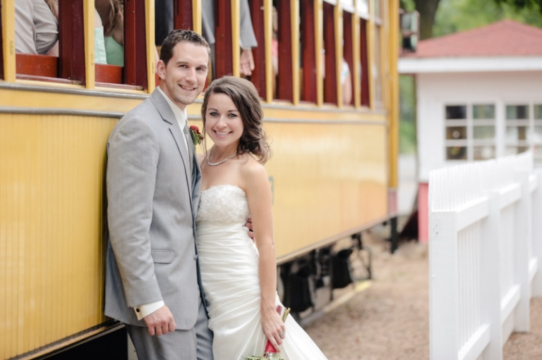 EK-Studios-Utah-Wedding-Photographers-Minnesota-Wedding-Photography-Woods-Chappel-wedding-reception-excelsor-bay-veiw-room064-Blog(pp_w768_h511)