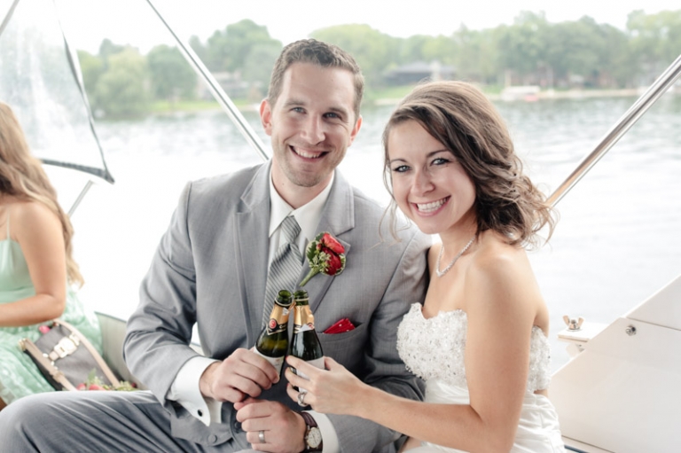 EK-Studios-Utah-Wedding-Photographers-Minnesota-Wedding-Photography-Woods-Chappel-wedding-reception-excelsor-bay-veiw-room077-Blog(pp_w768_h511)