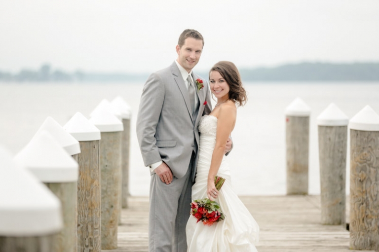 EK-Studios-Utah-Wedding-Photographers-Minnesota-Wedding-Photography-Woods-Chappel-wedding-reception-excelsor-bay-veiw-room088-Blog(pp_w768_h511)