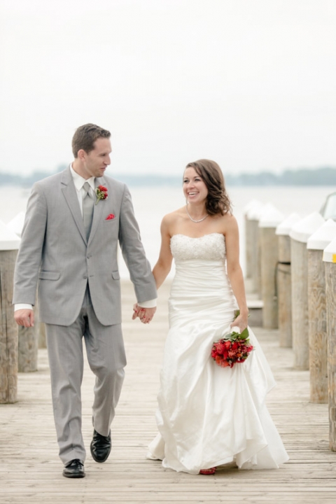 EK-Studios-Utah-Wedding-Photographers-Minnesota-Wedding-Photography-Woods-Chappel-wedding-reception-excelsor-bay-veiw-room089-Blog(pp_w480_h720)