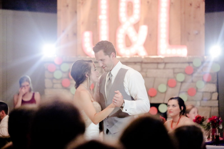 EK-Studios-Utah-Wedding-Photographers-Minnesota-Wedding-Photography-Woods-Chappel-wedding-reception-excelsor-bay-veiw-room108-Blog(pp_w768_h511)