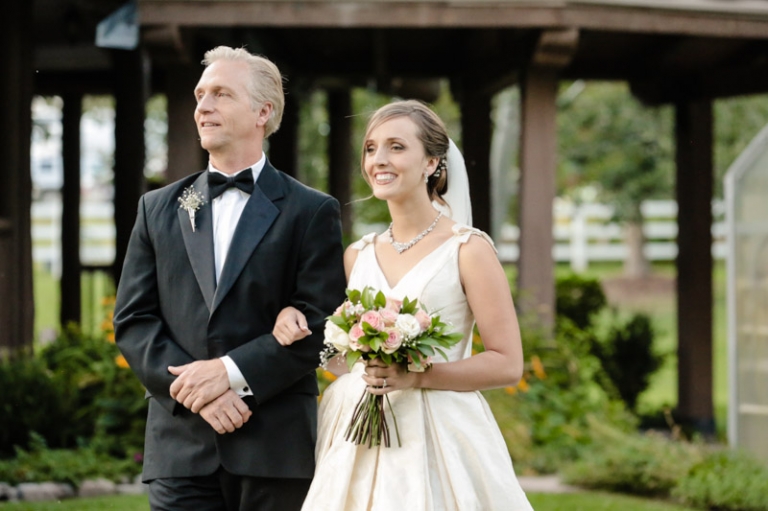 EK-Studios-Utah-Wedding-Photographers-Outdoor-wedding-quaint-reception023-Blog(pp_w768_h511)