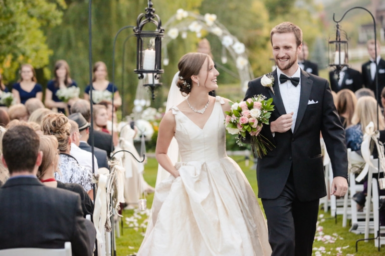 EK-Studios-Utah-Wedding-Photographers-Outdoor-wedding-quaint-reception038-Blog(pp_w768_h511)