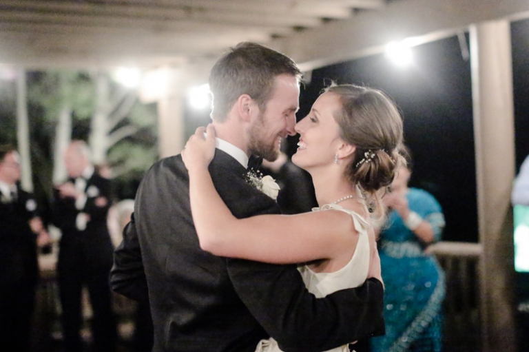 EK-Studios-Utah-Wedding-Photographers-Outdoor-wedding-quaint-reception075-Blog(pp_w768_h511)