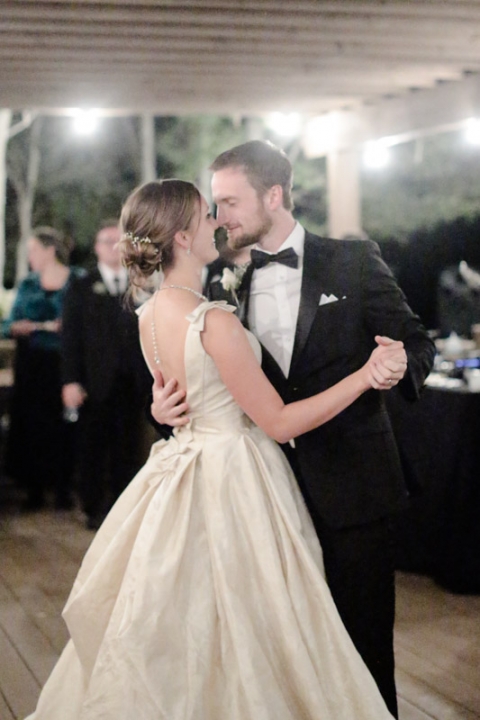 EK-Studios-Utah-Wedding-Photographers-Outdoor-wedding-quaint-reception076-Blog(pp_w480_h720)