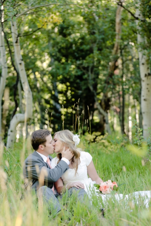 EK-Studios-Utah-Wedding-Photographers-Bridals-in-woods-aspens017-Blog(pp_w480_h720)